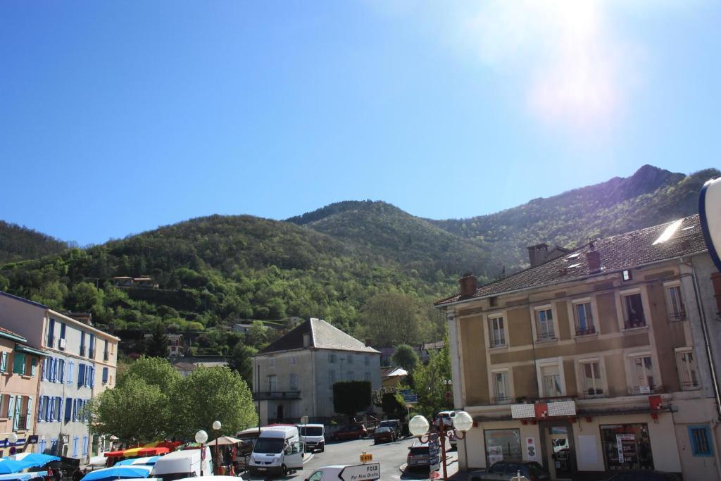 Hotel Le Bellevue Tarascon-sur-Ariège Esterno foto