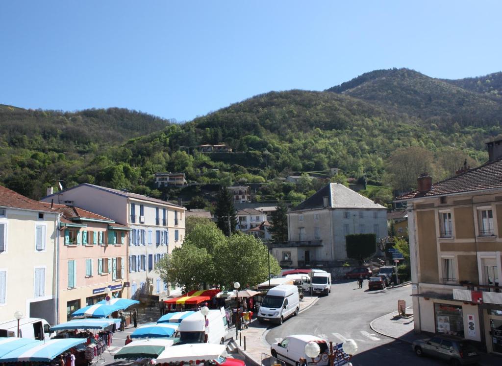 Hotel Le Bellevue Tarascon-sur-Ariège Esterno foto