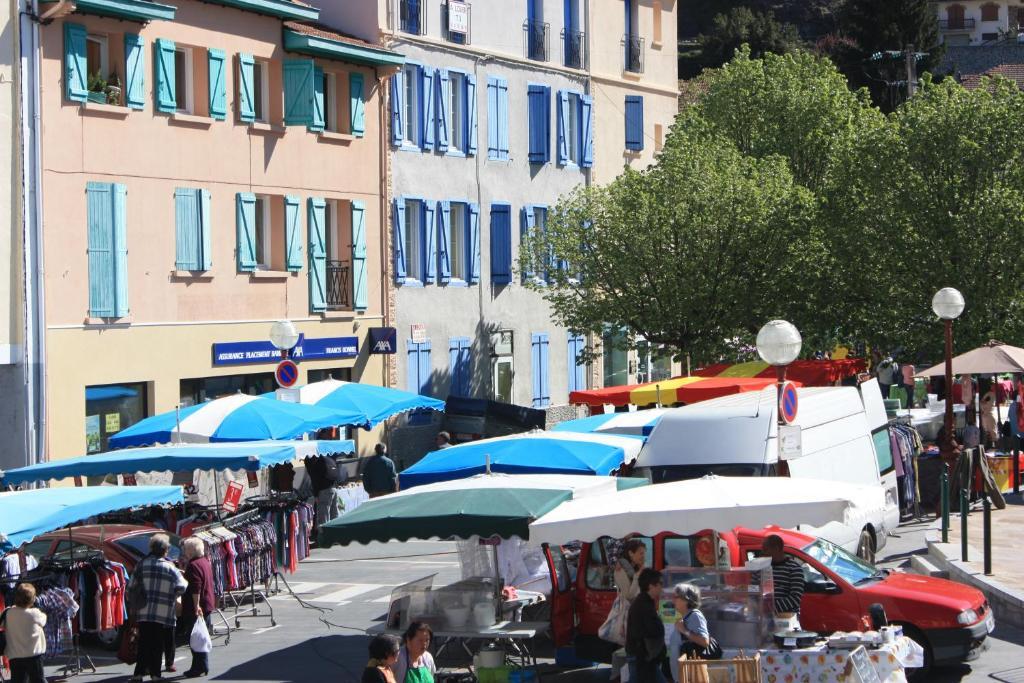 Hotel Le Bellevue Tarascon-sur-Ariège Esterno foto